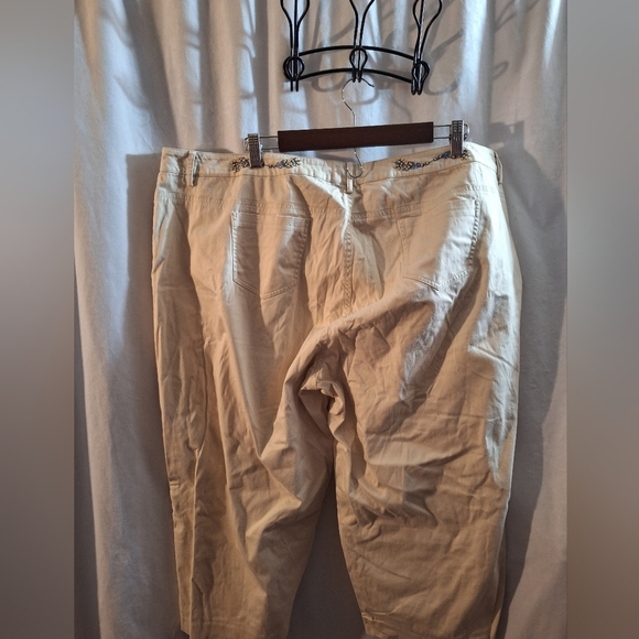 Talbots Cream Embroidered Women's Skimmers - Picture 4 of 8